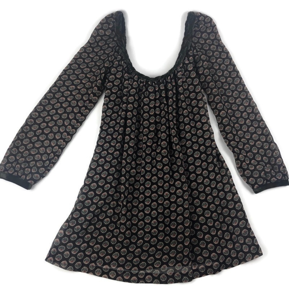 213 Womens Blouse, Black Dot Pattern Medium